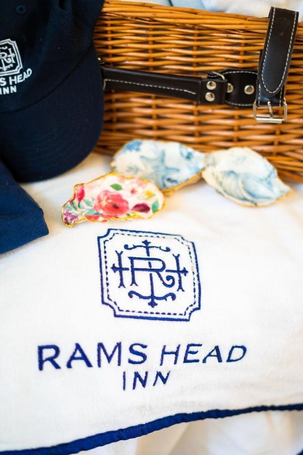 Ram'S Head Inn شيلتر آيلاند المظهر الخارجي الصورة